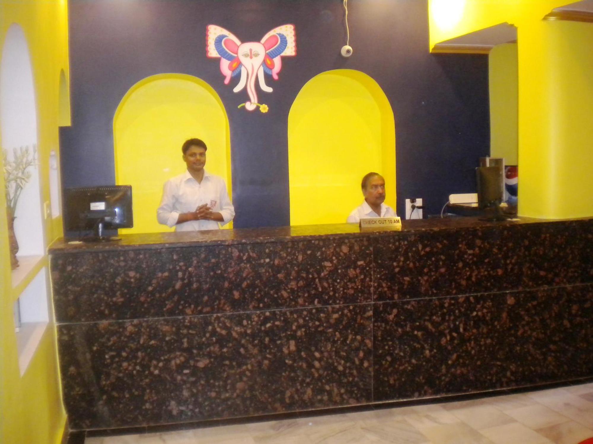 Hotel Ganpati 3*
